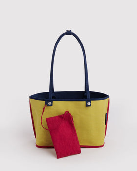 Medium Nylon Reversible Tote E9
