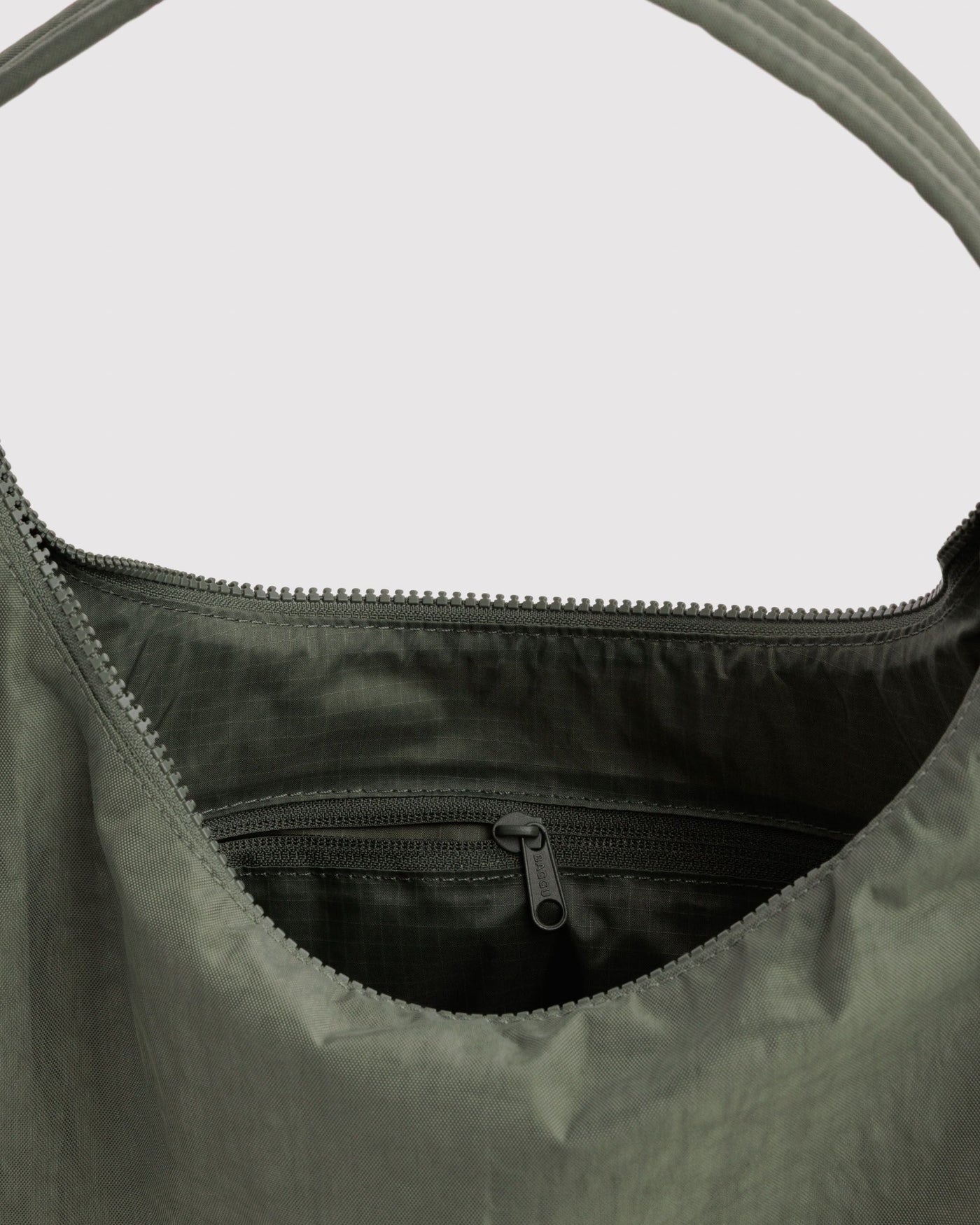 Nylon Shoulder Bag C7