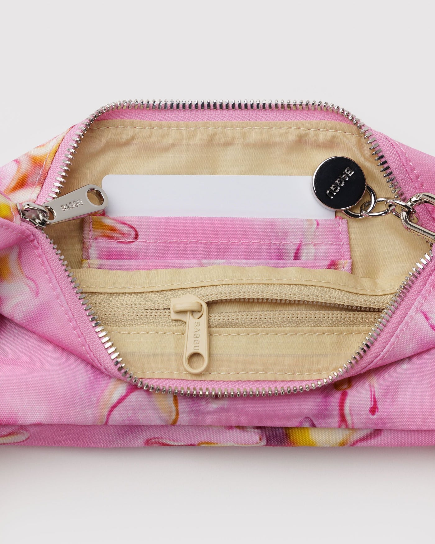 Nylon Pochette Q4