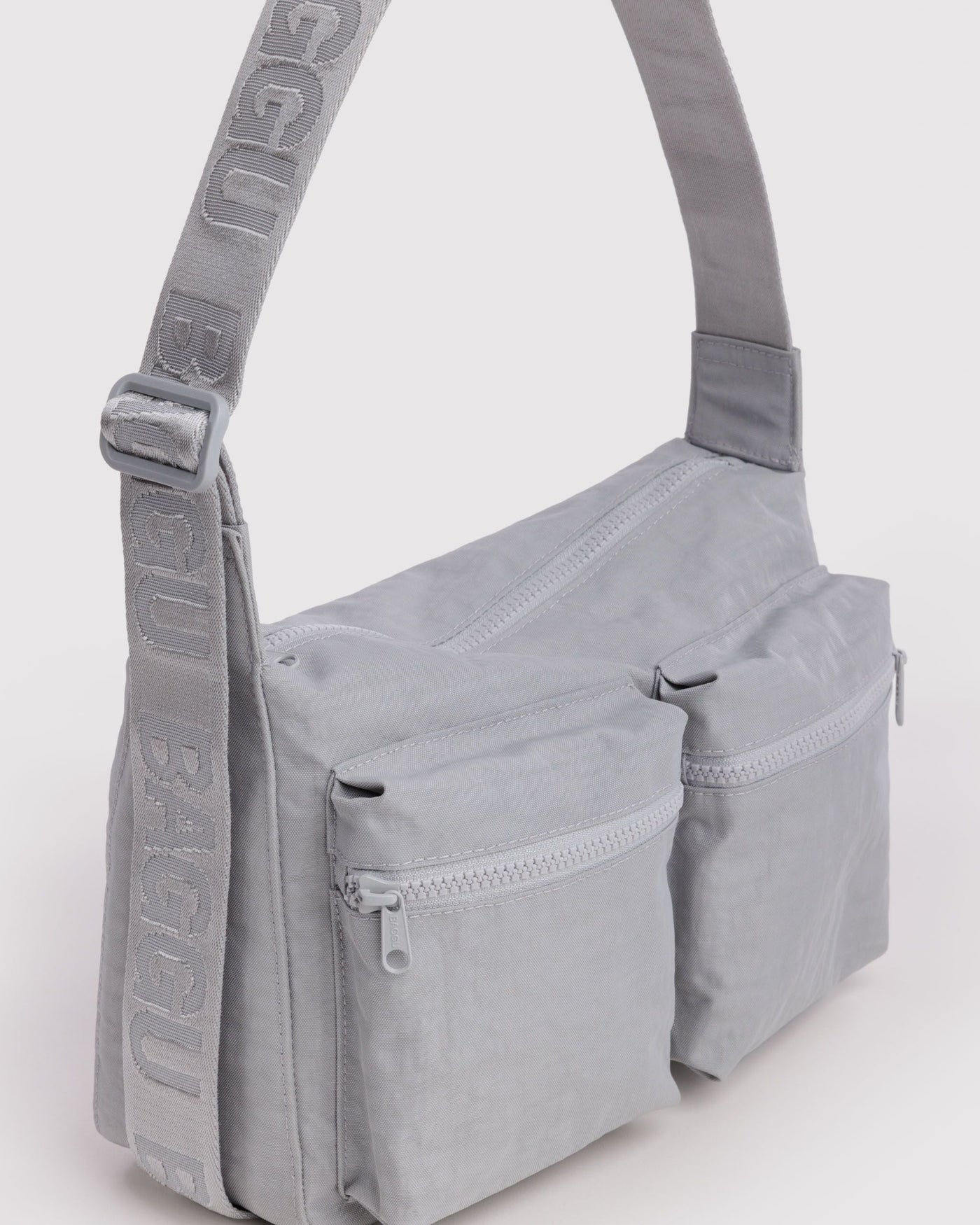 Medium Cargo Crossbody Q5