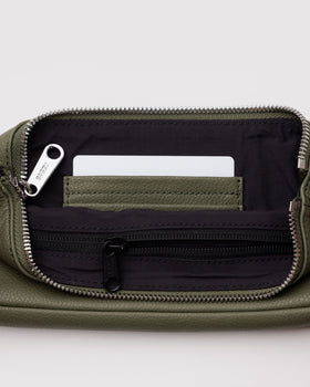 Recycled Leather Pochette X0