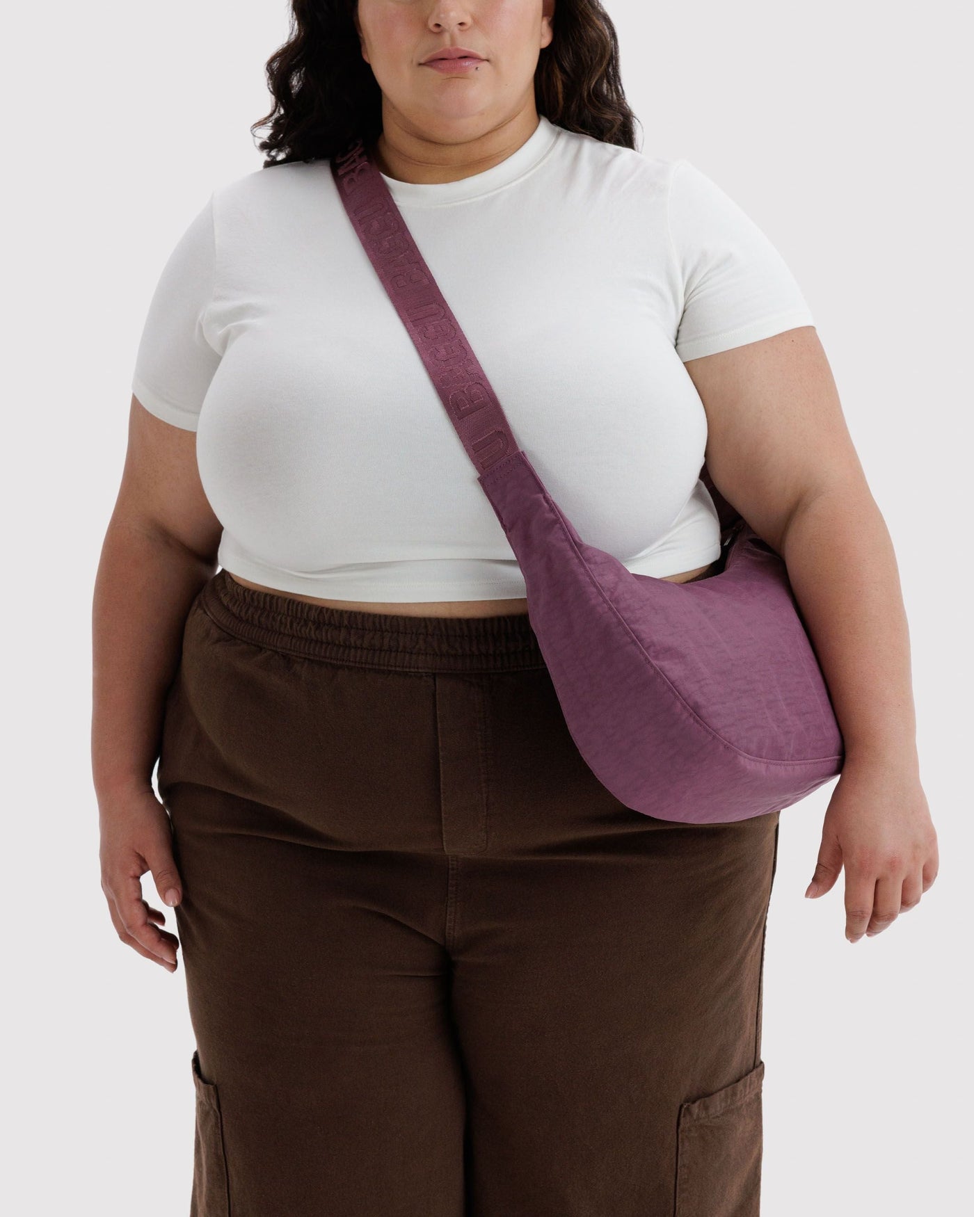 Medium Nylon Crescent Bag Y5