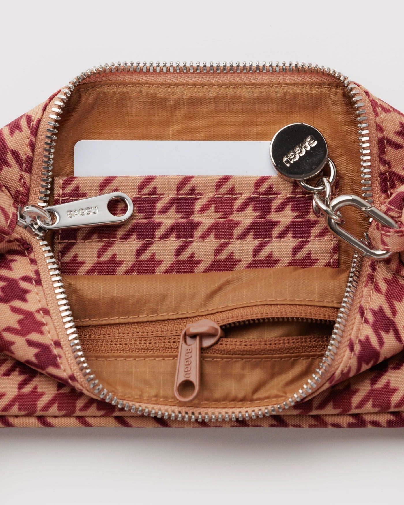 Nylon Pochette Q4