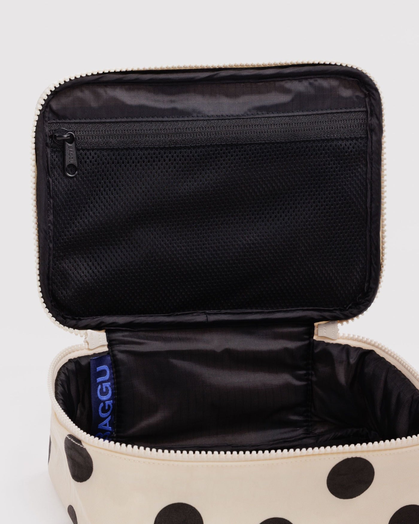 Small Cosmetic Case Q1