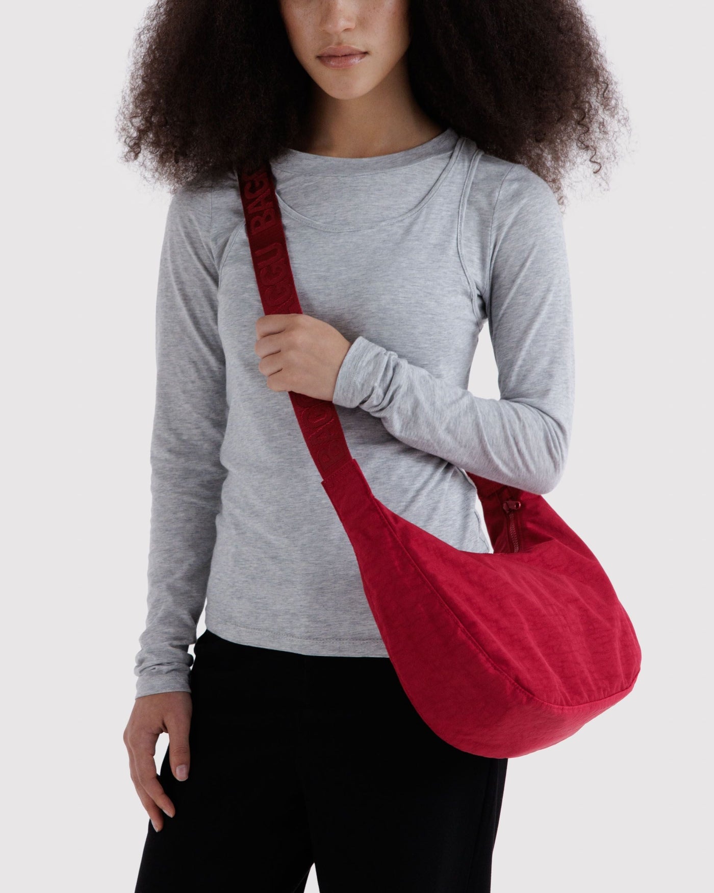 Medium Nylon Crescent Bag Y5